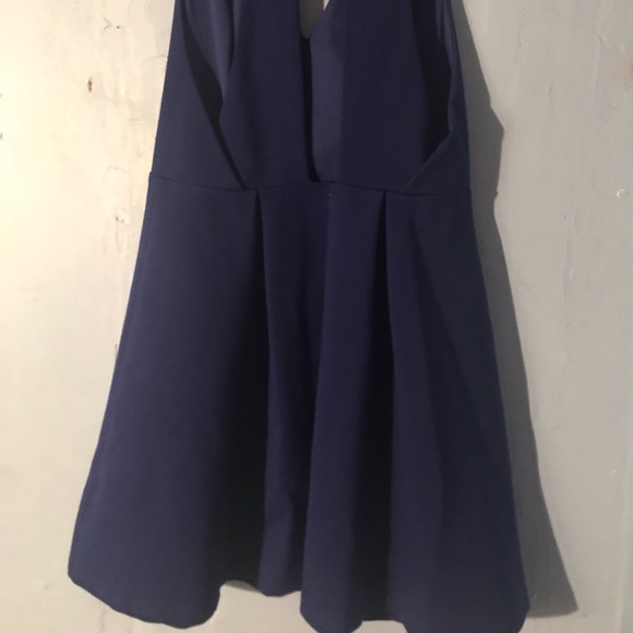 Dress - Picture 4 of 5